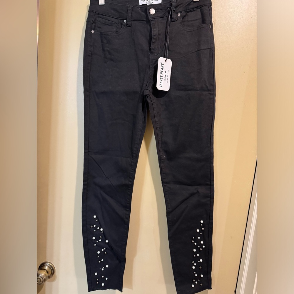 NWT Francesca’s black jeans with pearl like beaded accents